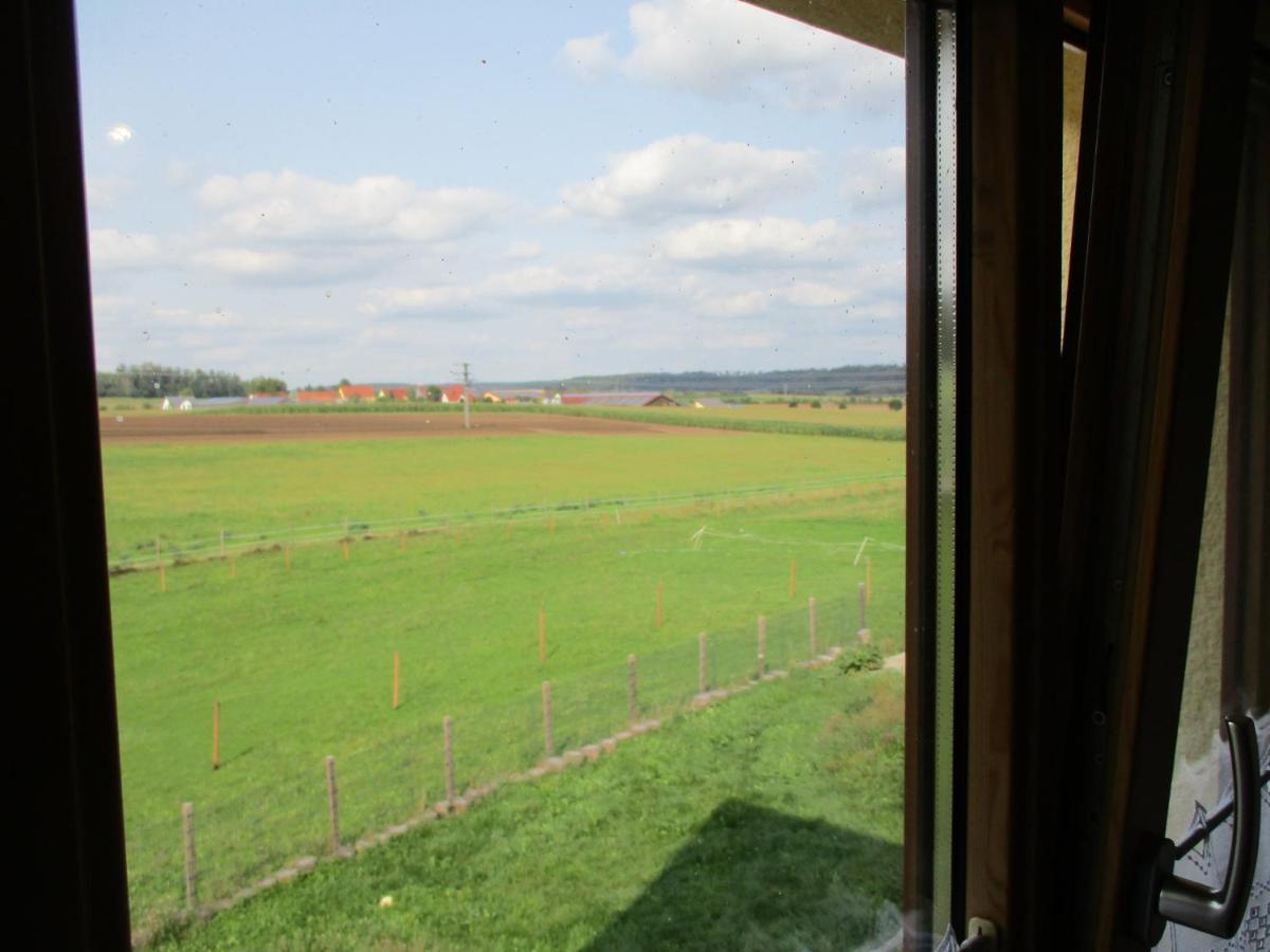 Ferienwohnung Roesch Feuchtwangen Luaran gambar